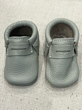 Freshly Picked Leather Baby Moccasins - Size 1